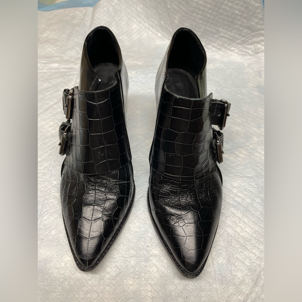 Tibi women black leather heels, size 37, excellent condition